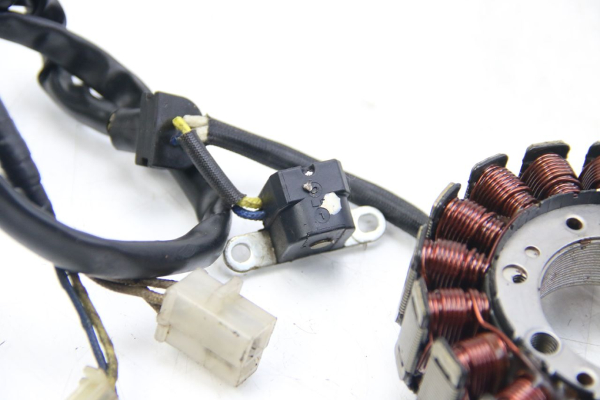 photo de ROTOR STATOR YAMAHA FZS FAZER 600 (1998 - 2001) - Zoom état d’usage