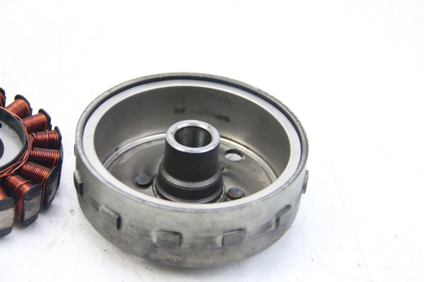 photo de ROTOR STATOR YAMAHA HW XENTER 125 (2011 - 2017) - Autre angle de vue