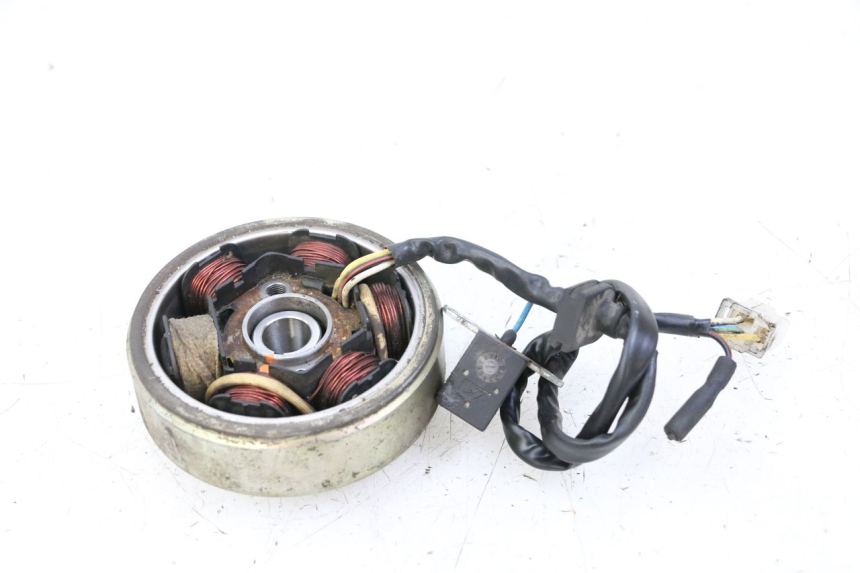 photo de ROTOR STATOR PEUGEOT KISBEE 2T 50 (2010 - 2017) - Autre angle de vue