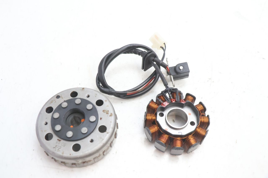 photo de ROTOR STATOR PEUGEOT KISBEE 2T 50 (2018 - 2022) - Vue principale