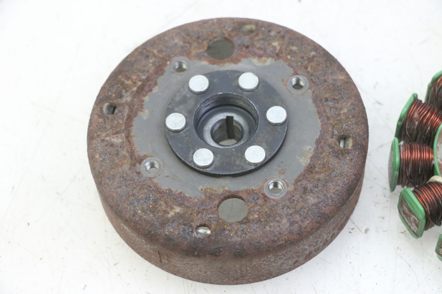 photo de ROTOR STATOR PEUGEOT KISBEE 4T 50 (2018 - 2022) - Vue produit