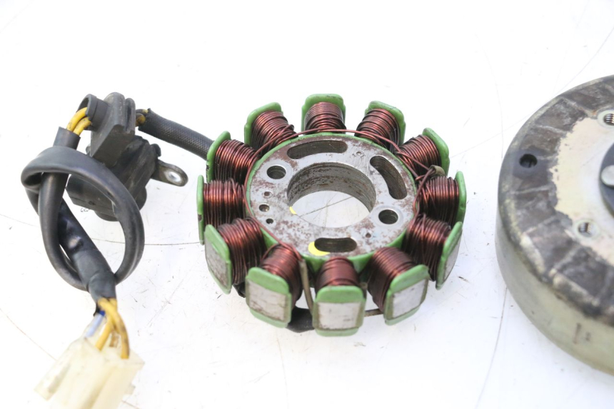 photo de ROTOR STATOR PEUGEOT KISBEE 4T 50 (2018 - 2022) - Marquages et références