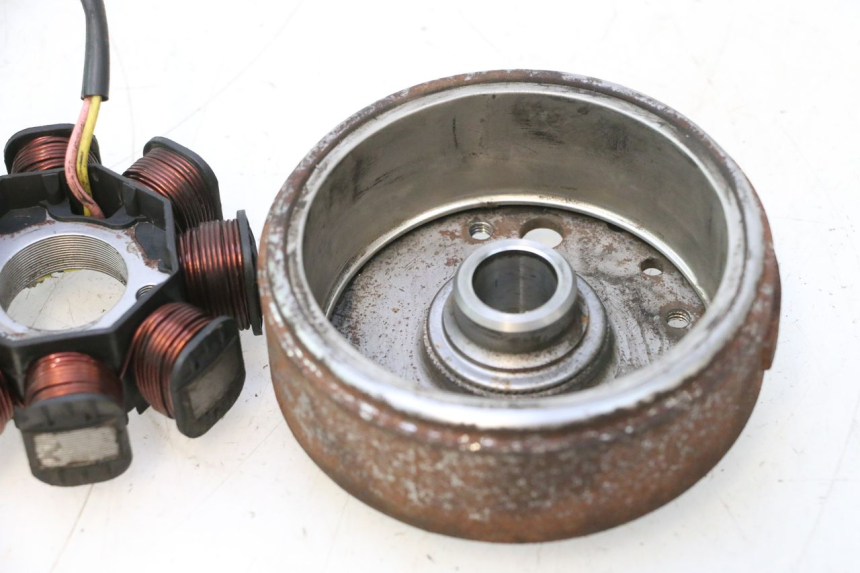photo de ROTOR STATOR KYMCO LIKE 125 (2009 - 2016) - Points de fixation