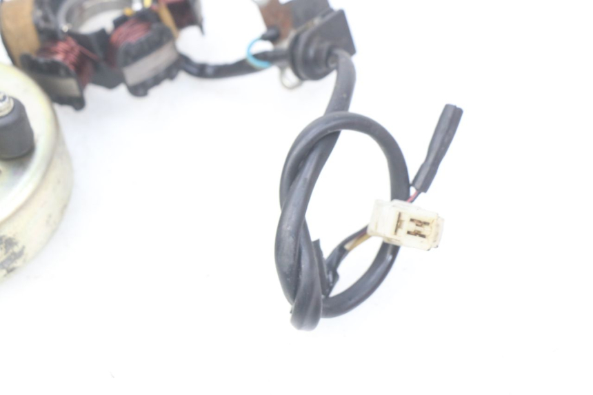 photo de ROTOR STATOR PEUGEOT LUDIX BLASTER 50 (2006 - 2014) - Gros plan technique