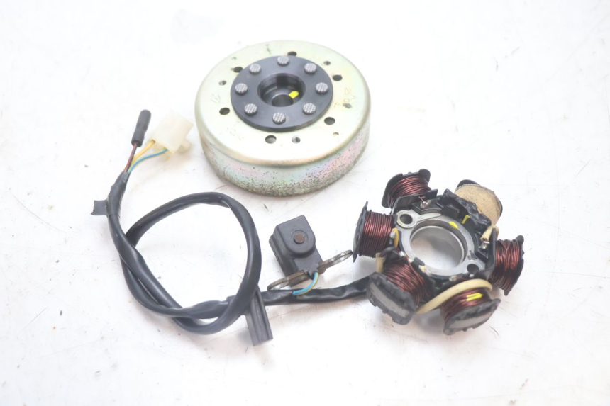 photo de ROTOR STATOR PEUGEOT LUDIX 50 (2005 - 2007) - Vue principale
