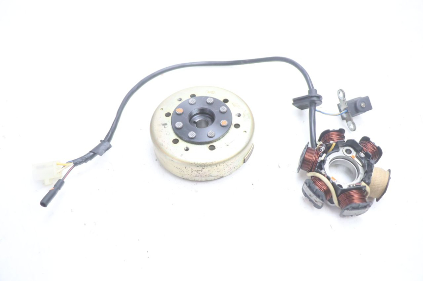 photo de ROTOR STATOR PEUGEOT LUDIX ONE 50 (2004 - 2006) - Vue principale