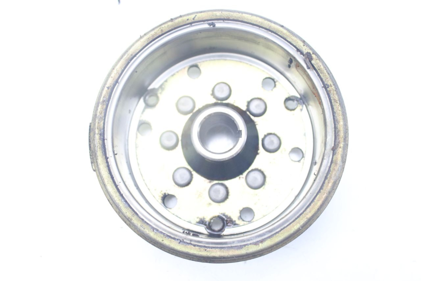 photo de ROTOR STATOR PEUGEOT LUDIX SNAKE 2T 50 (2004 - 2014) - Gros plan technique