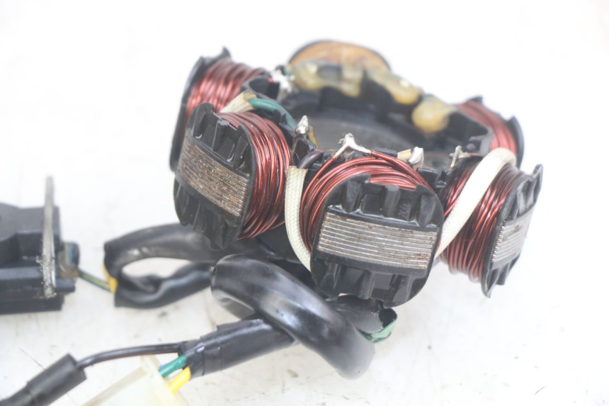 photo de ROTOR STATOR SYM MIO 50 (2011 - 2017) - Points de fixation