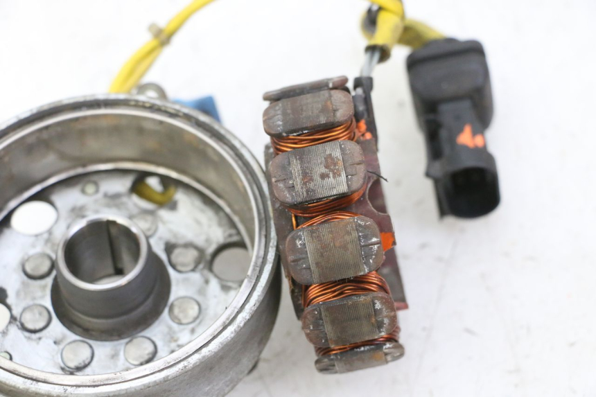 photo de ROTOR STATOR PIAGGIO MP3 125 (2006 - 2014) - Autre angle de vue