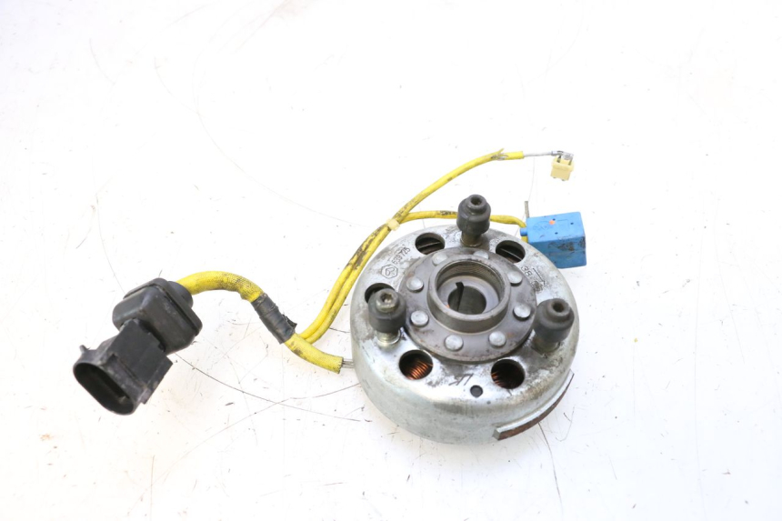 photo de ROTOR STATOR PIAGGIO MP3 125 (2006 - 2014) - Détail de la pièce
