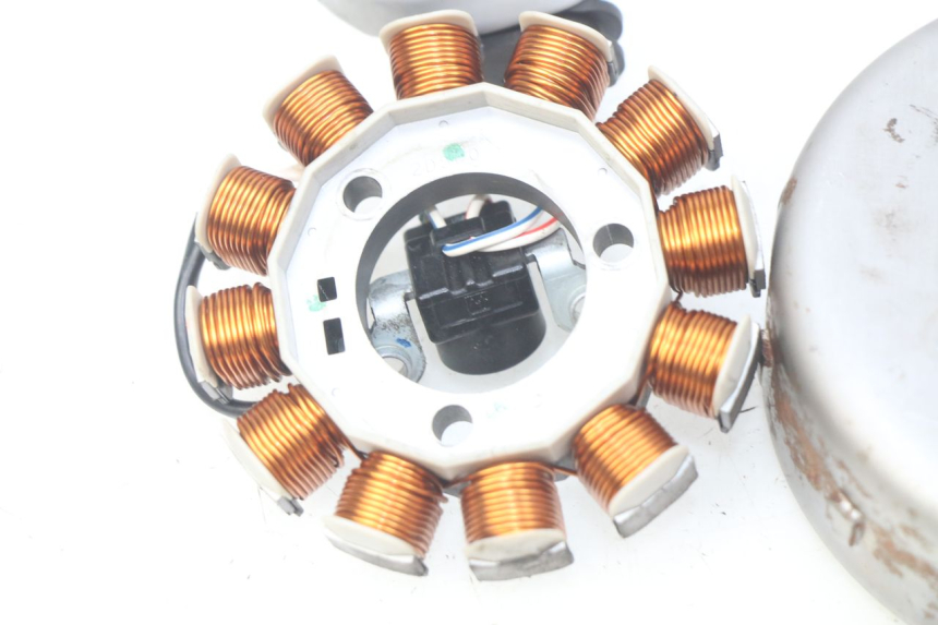 photo de ROTOR STATOR YAMAHA N-MAX NMAX 125 (2017 - 2020) - Points de fixation