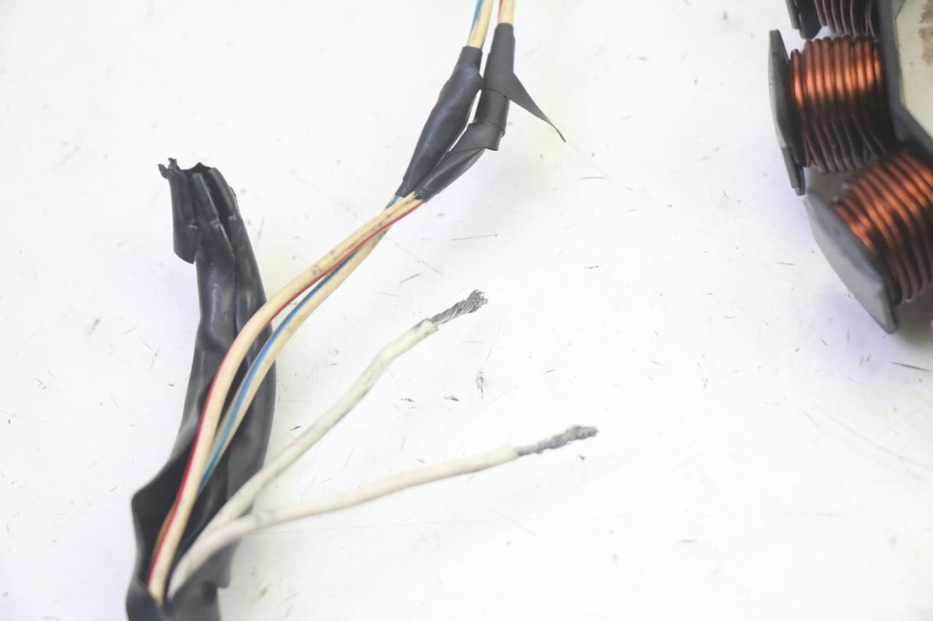 photo de ROTOR STATOR YAMAHA NEOS NEO'S 4T 50 (2008 - 2016) - Marquages et références