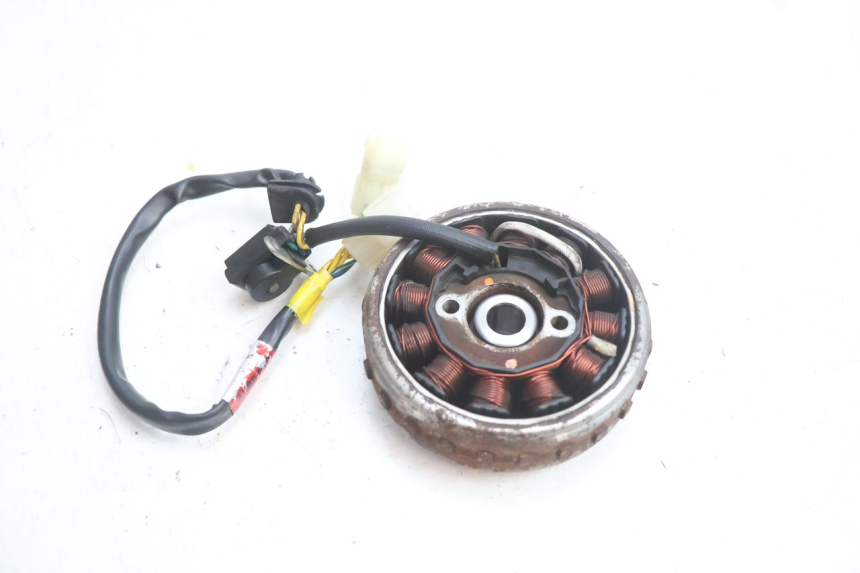photo de ROTOR STATOR KYMCO LIKE 4T 50 (2019 - 2025) - Autre angle de vue