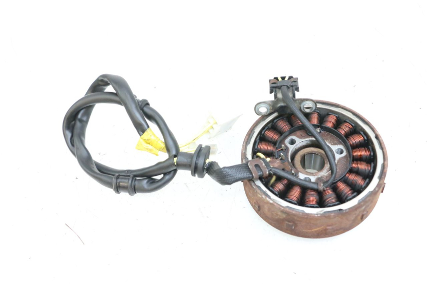 photo de ROTOR STATOR HONDA NHX LEAD 110 (2008 - 2010) - Autre angle de vue
