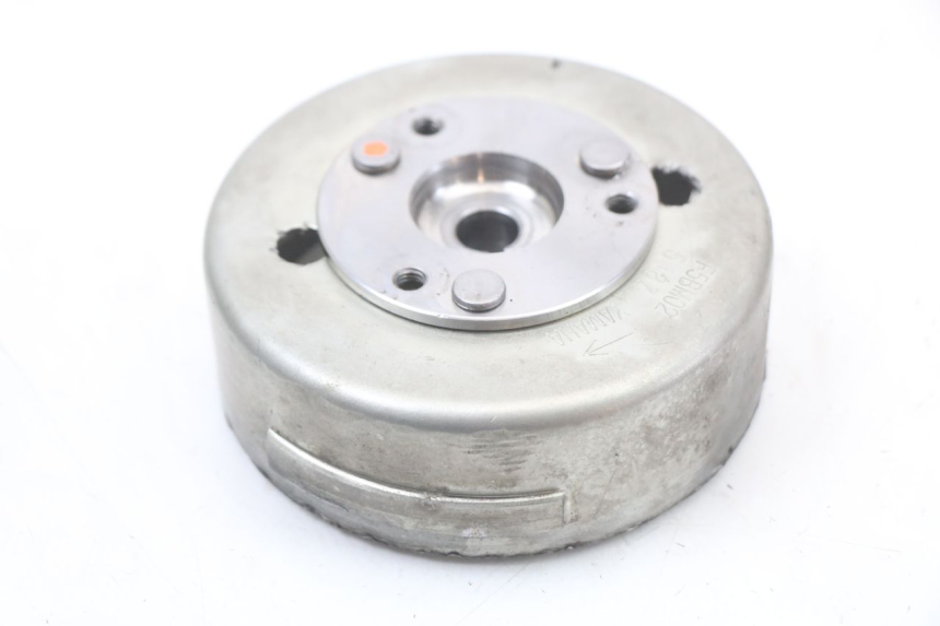 photo de ROTOR STATOR MBK OVETTO ONE 2T 50 (2013 - 2017) - Gros plan technique