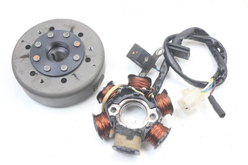 photo de ROTOR STATOR PEUGEOT KISBEE 2T 50 (2010 - 2017) - Vue principale