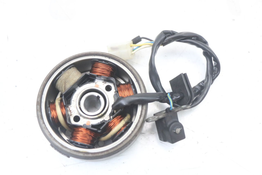 photo de ROTOR STATOR PEUGEOT KISBEE 2T 50 (2010 - 2017) - Autre angle de vue