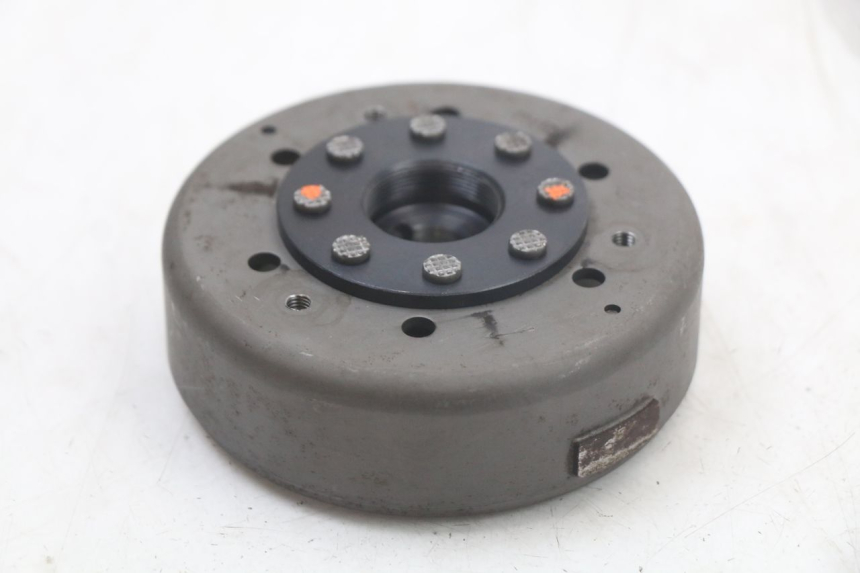 photo de ROTOR STATOR PEUGEOT KISBEE 2T 50 (2010 - 2017) - État de surface