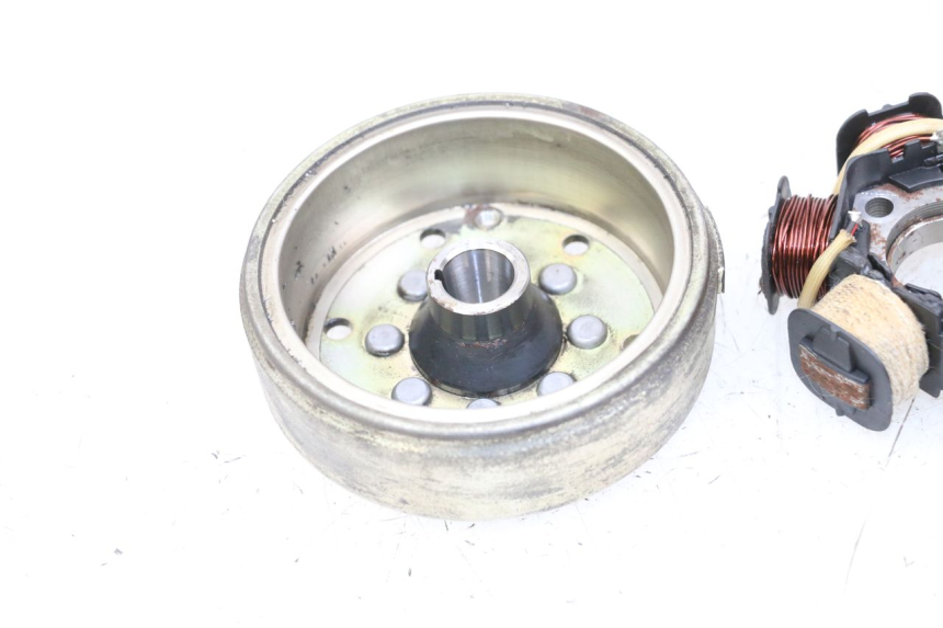 photo de ROTOR STATOR PEUGEOT LUDIX 50 (2008 - 2017) - Vue d’ensemble