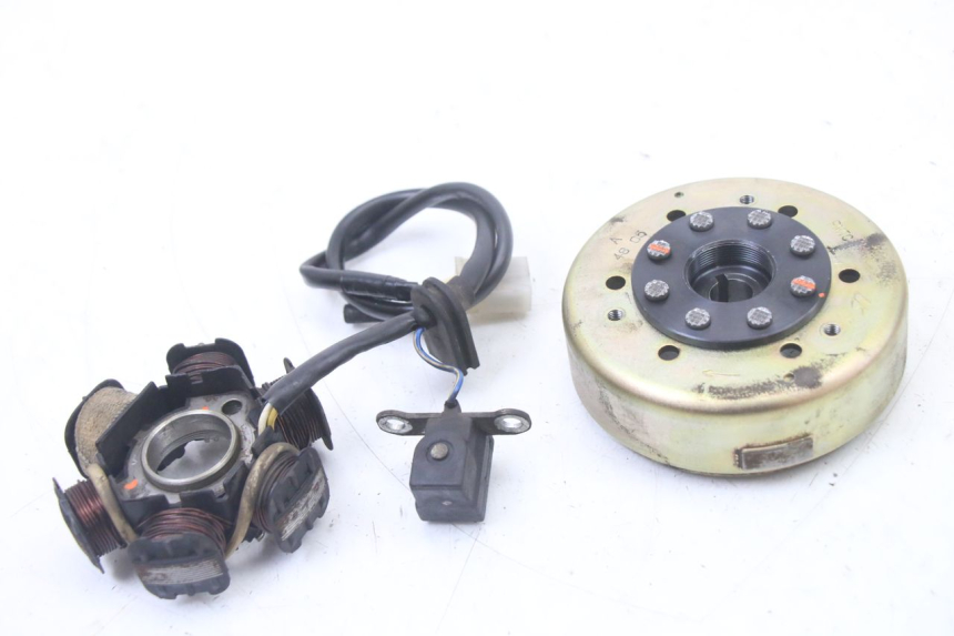 photo de ROTOR STATOR PEUGEOT LUDIX ONE 50 (2005 - 2008) - Détail de la pièce