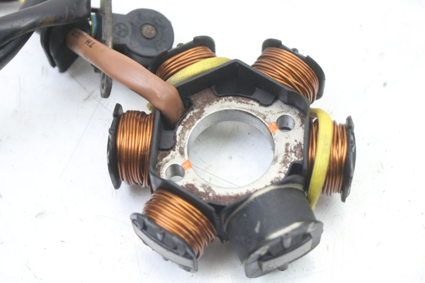 photo de ROTOR STATOR PEUGEOT TKR TREKKER FURIOUS 50 (2005 - 2014) - État de surface