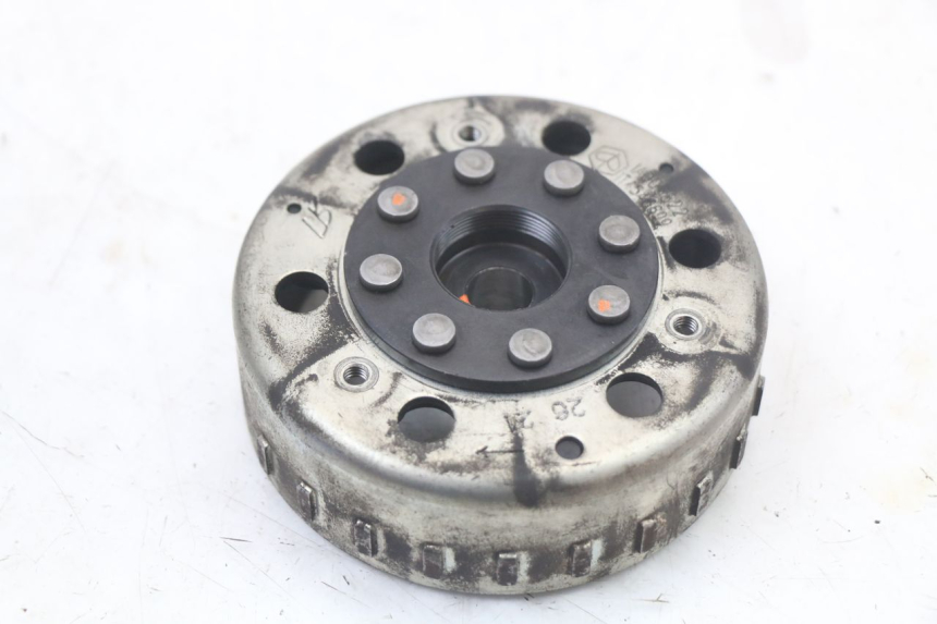 photo de ROTOR STATOR PIAGGIO LIBERTY IGET 4T 50 (2021 - 2025) - Gros plan technique