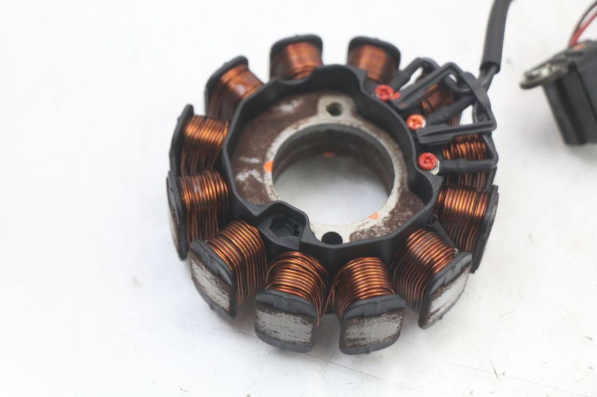 photo de ROTOR STATOR PIAGGIO LIBERTY IGET 4T 50 (2021 - 2025) - Marquages et références