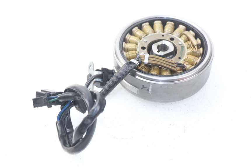 photo de ROTOR STATOR SUZUKI RV VAN VAN 125 (2003 - 2008) - Autre angle de vue