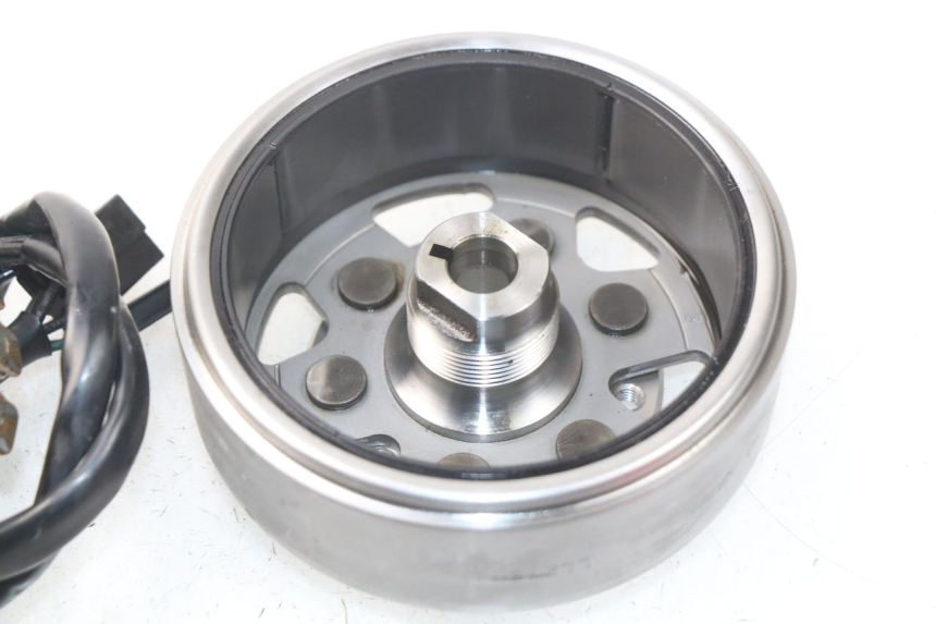 photo de ROTOR STATOR SUZUKI RV VAN VAN 125 (2003 - 2008) - État de surface