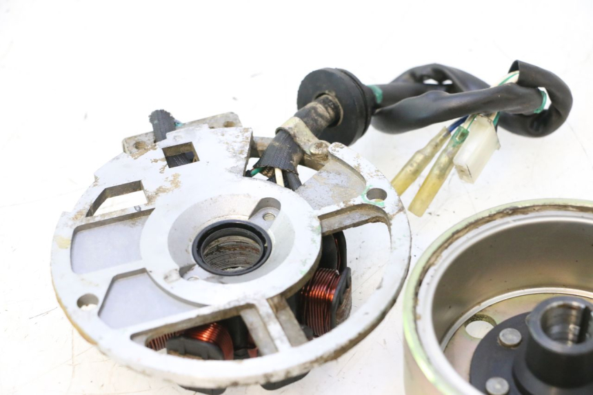 photo de ROTOR STATOR KEEWAY RY6 2T 50 (2011 - 2019) - Autre angle de vue