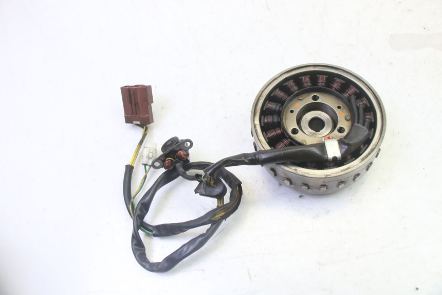 photo de ROTOR STATOR PEUGEOT SATELIS 125 (2013 - 2018) - Vue d’ensemble