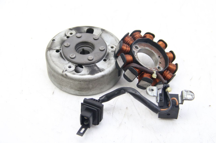 photo de ROTOR STATOR APRILIA SCARABEO 4T 50 (2009 - 2017) - Vue principale