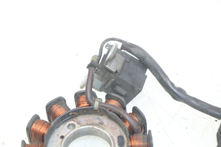 photo de ROTOR STATOR APRILIA SCARABEO 100 (2003 - 2012) - Autre angle de vue