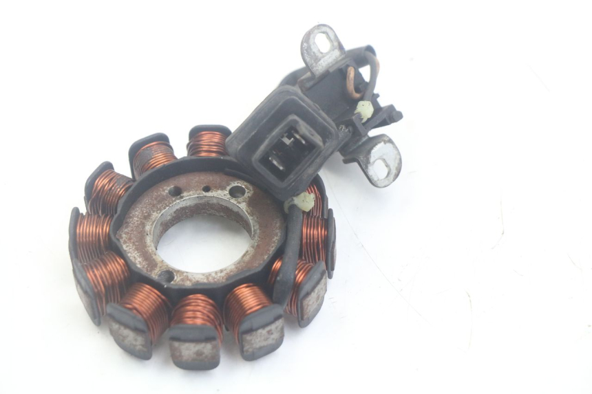 photo de ROTOR STATOR APRILIA SCARABEO 100 (2003 - 2012) - Gros plan technique