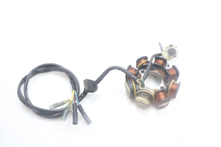 photo de ROTOR STATOR HONDA SCV LEAD 100 (2003 - 2007) - Gros plan technique