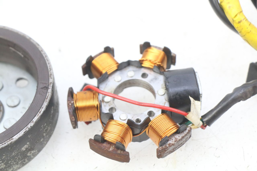 photo de ROTOR STATOR DERBI SENDA 50 (2003 - 2005) - Points de fixation