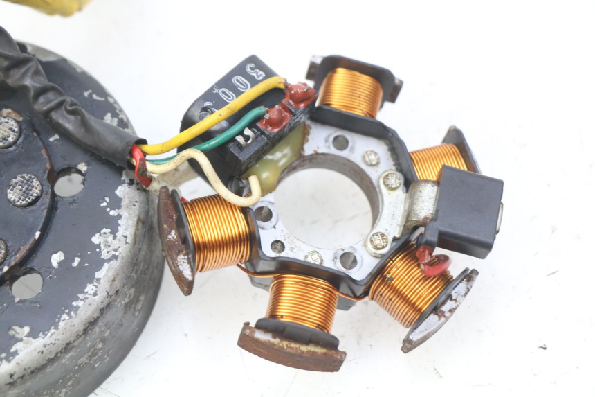 photo de ROTOR STATOR DERBI SENDA 50 (2003 - 2005) - État de surface