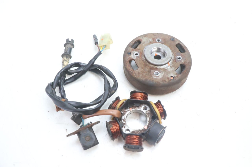 photo de ROTOR STATOR PEUGEOT SPEEDFIGHT 2 AC 50 (2000 - 2009) - Vue principale