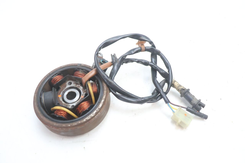 photo de ROTOR STATOR PEUGEOT SPEEDFIGHT 2 AC 50 (2000 - 2009) - Autre angle de vue