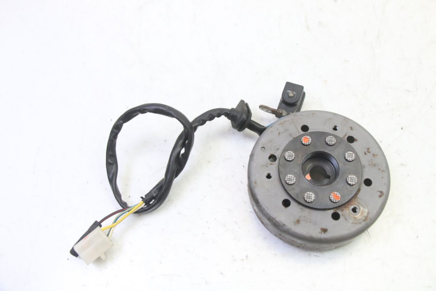 photo de ROTOR STATOR PEUGEOT SPEEDFIGHT 3 AIR 50 (2009 - 2015) - Zoom état d’usage