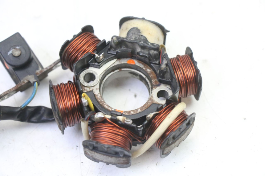 photo de ROTOR STATOR PEUGEOT SPEEDFIGHT 3 AIR 50 (2009 - 2015) - Pièce contrôlée