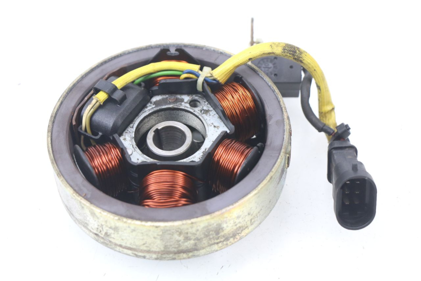 photo de ROTOR STATOR APRILIA SR CARB LC 2T 50 (2004 - 2012) - Détail de la pièce