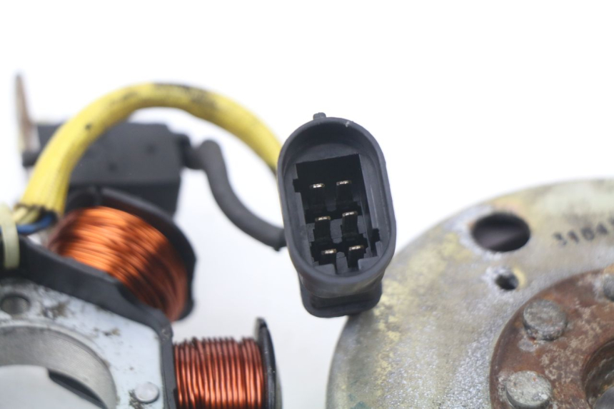 photo de ROTOR STATOR APRILIA SR CARB LC 2T 50 (2004 - 2012) - Vue d’ensemble