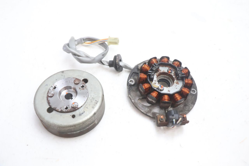 photo de ROTOR STATOR MBK STUNT NAKED 50 (2004 - 2018) - Vue principale