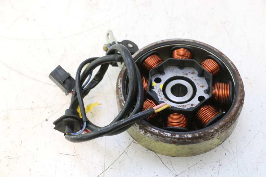 photo de ROTOR STATOR KYMCO SUPER 8 2T 50 (2007 - 2013) - État de surface