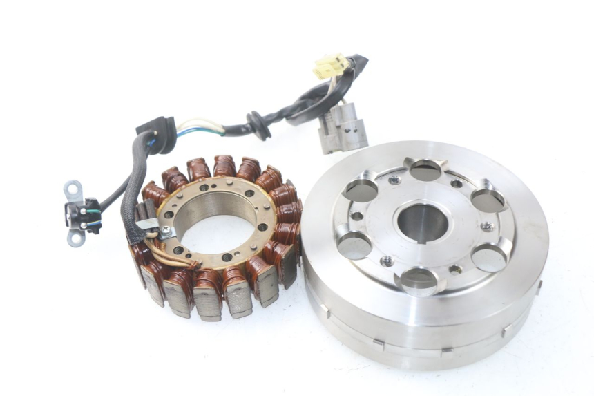 photo de ROTOR STATOR YAMAHA TDM ABS 900 (2002 - 2014) - Points de fixation