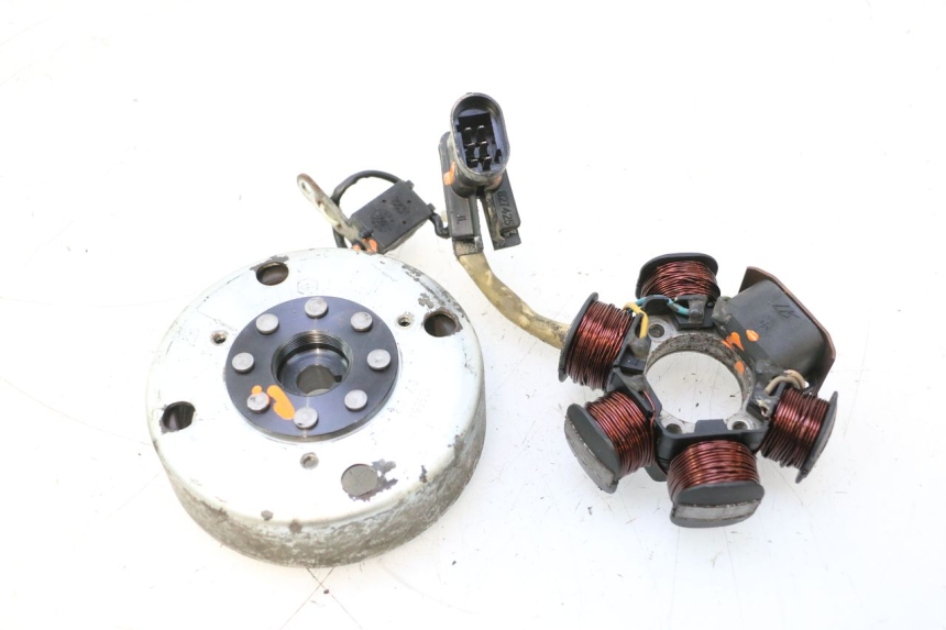 photo de ROTOR STATOR PIAGGIO TYPHOON 50 (2000 - 2009) - Vue principale