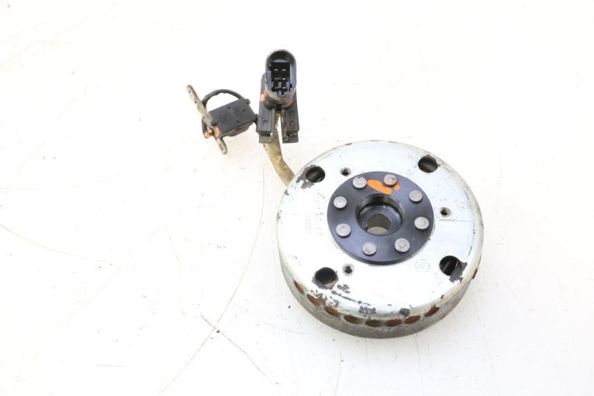 photo de ROTOR STATOR PIAGGIO TYPHOON 50 (2000 - 2009) - Détail de la pièce