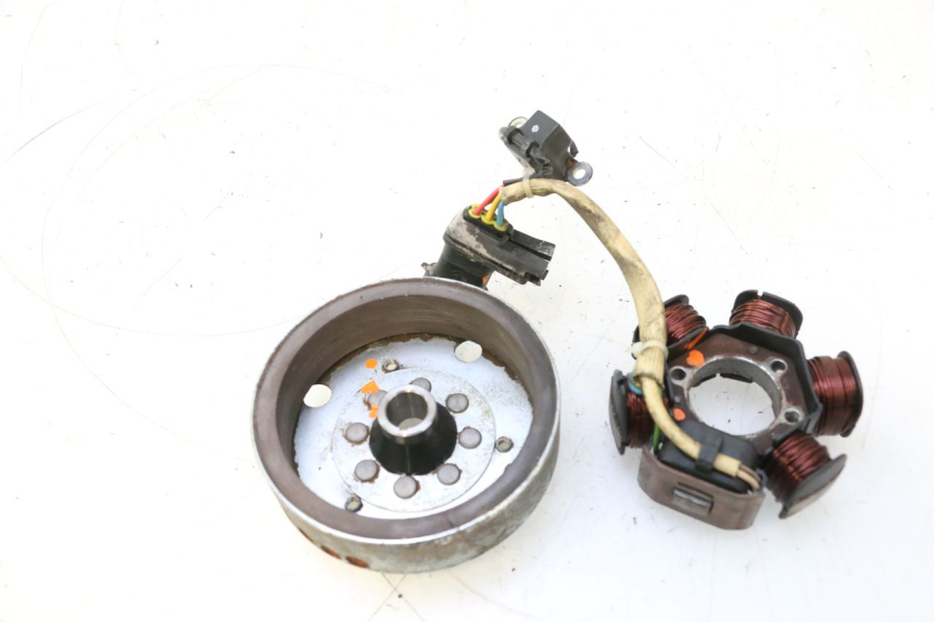 photo de ROTOR STATOR PIAGGIO TYPHOON 50 (2000 - 2009) - Marquages et références