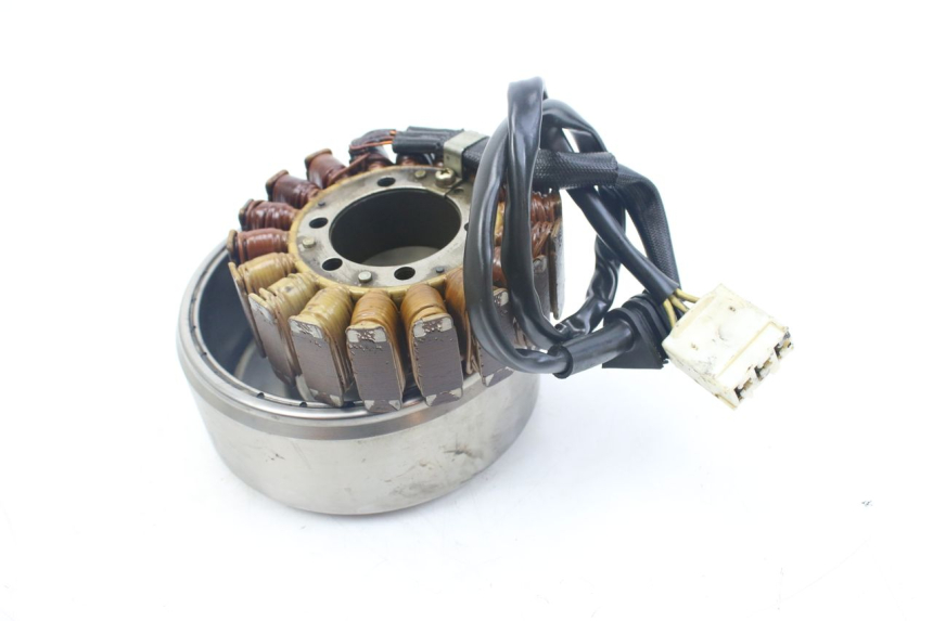 photo de ROTOR STATOR HONDA VFR FI RC46 800 (1998 - 2001) - Autre angle de vue